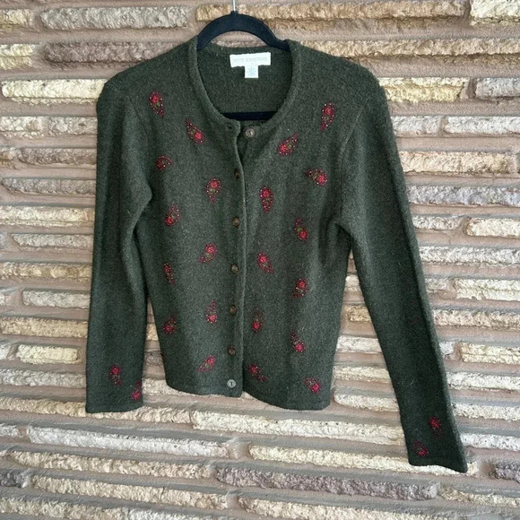 Petite Sophisticate Sweaters - Vintage Olive Green Wool Blend Embroidered Floral Cardigan Sweater Size Small